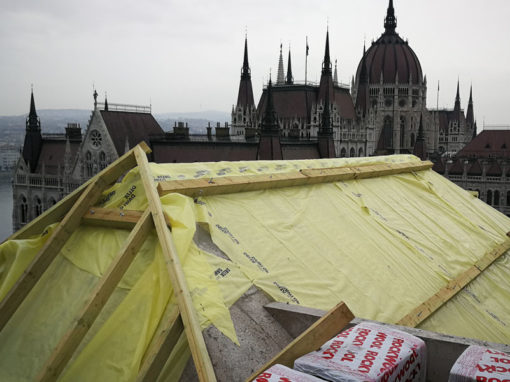 Országgyűlés Hivatala – Irodaház magastető építés